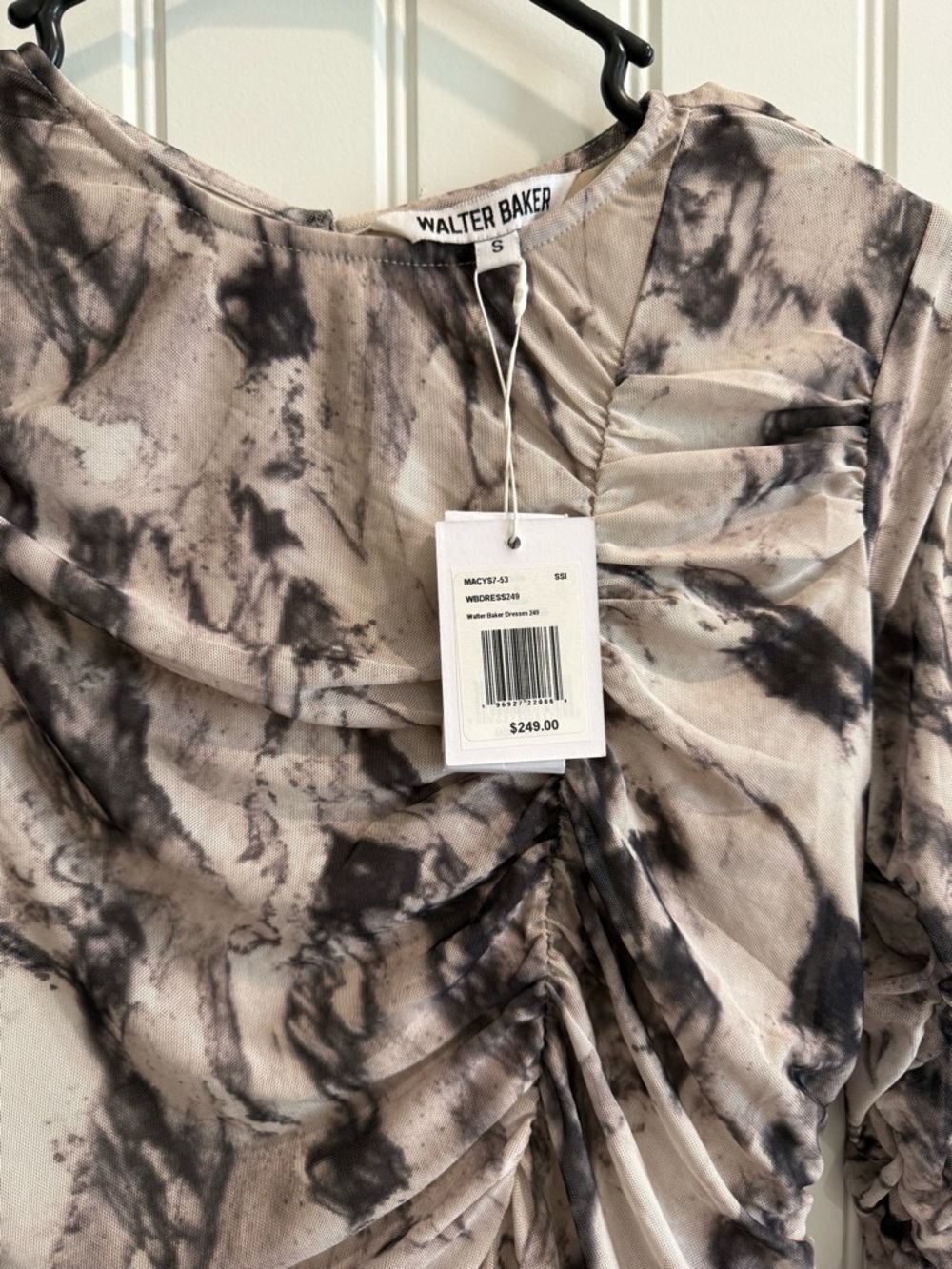 Walter Baker Black & White Marble-Print Ruched Long-Sleeve Midi Dress - Picture 2 of 7